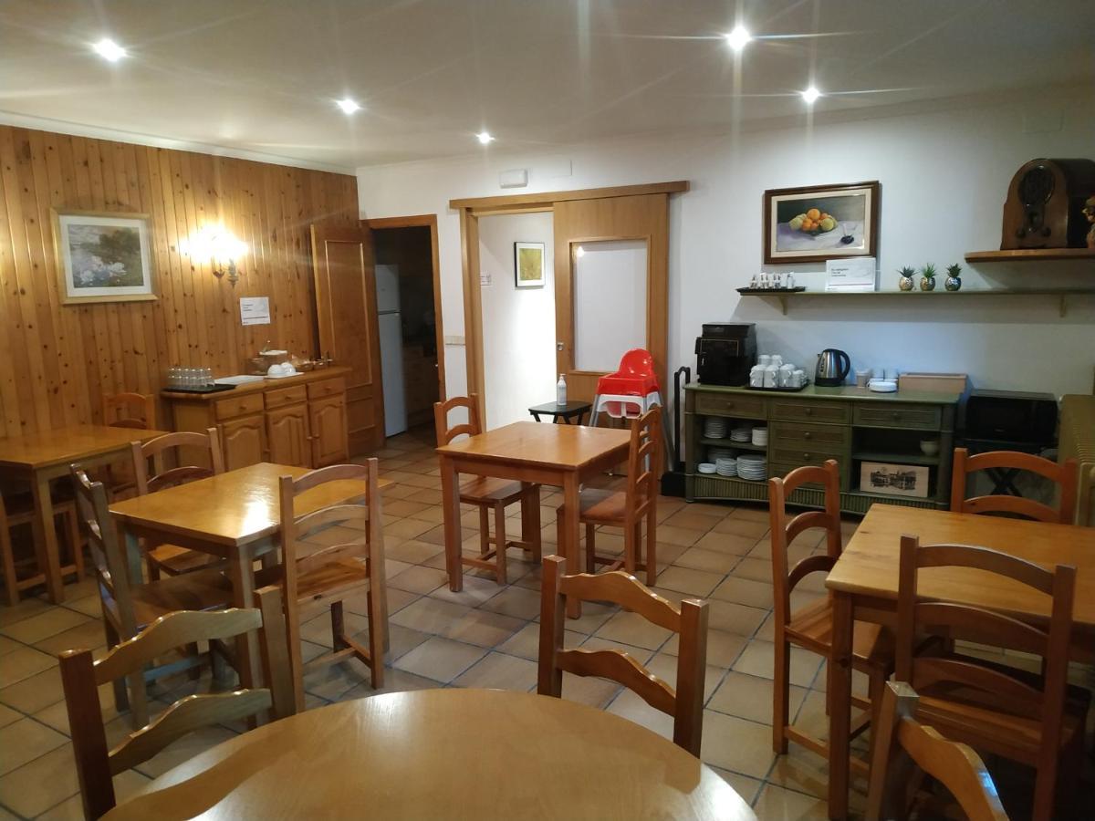 Hostal Cal Mestre Вилальонга-де-Тер Экстерьер фото